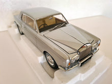 Lade das Bild in den Galerie-Viewer, Paragon Rolls Royce Silver Shadow MPW 2 Door Coupe 1:18
