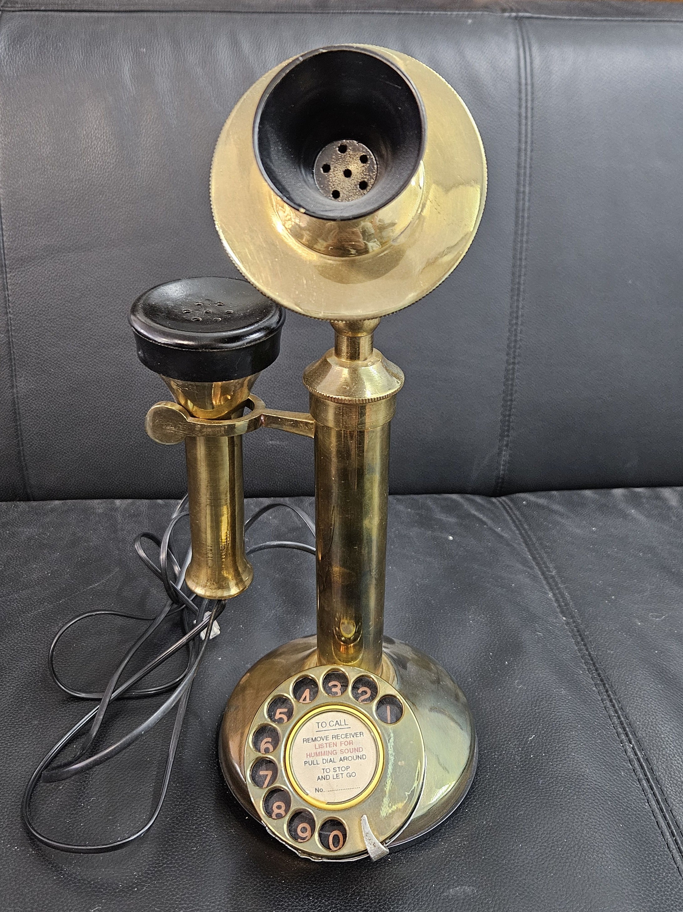 Antikes Telefon, Metallkurbel elektrisch, Retro Zifferblatt, Sammler, 20. Jahrhundert