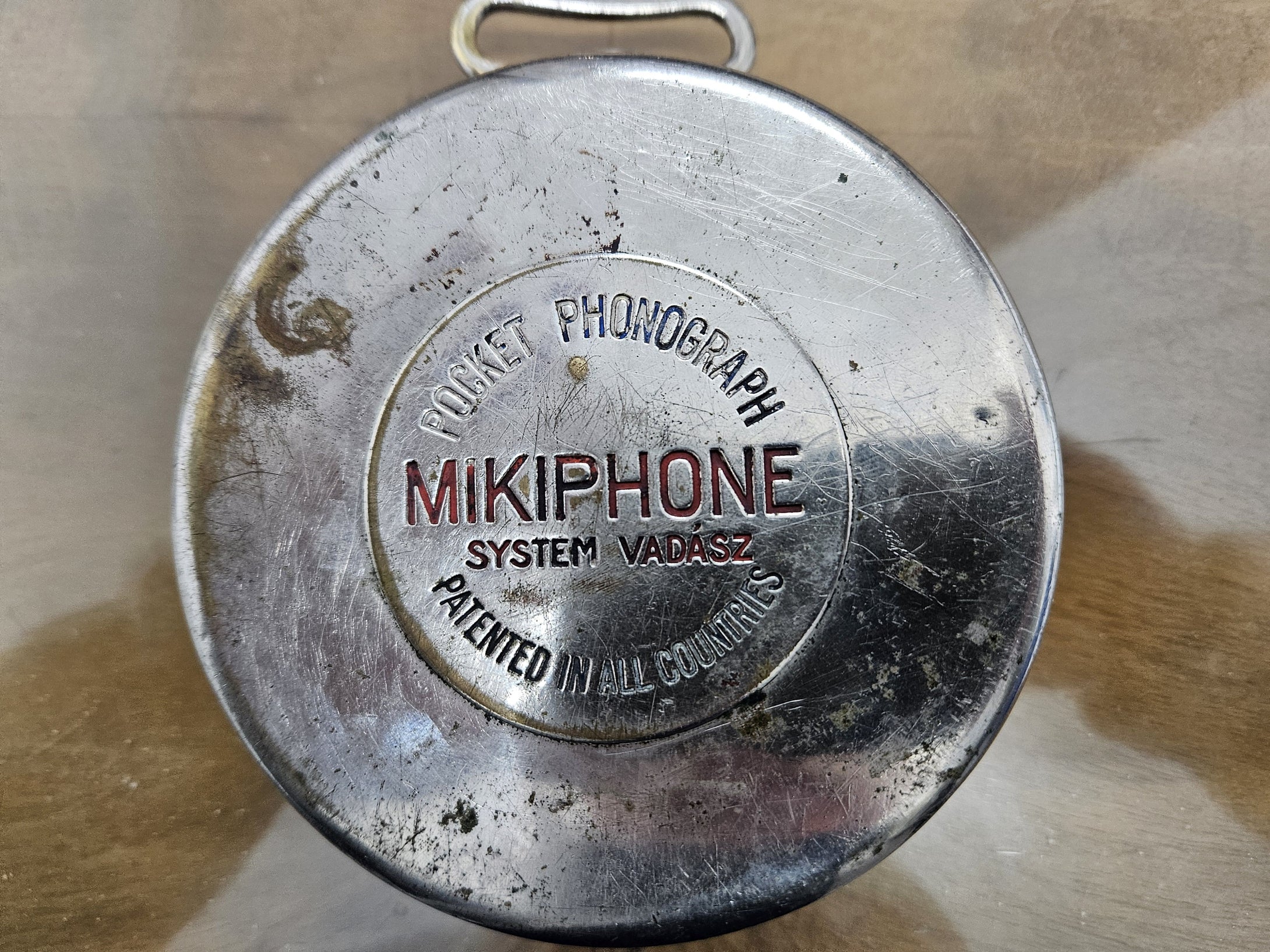 Reisegrammophon Mikiphone Pocket Phonograph System Vadasz