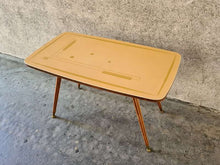 Lade das Bild in den Galerie-Viewer, Tisch 60er Jahre Resopal
