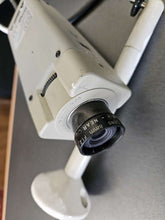 Lade das Bild in den Galerie-Viewer, Video Überwachungsanlage Sanyo DSR-3709H600C 9-Channel, Monitor und 6 Kameras
