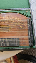 Lade das Bild in den Galerie-Viewer, Zither, Eduard Heidegger, Linz Austria, im Koffer
