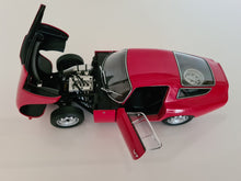 Lade das Bild in den Galerie-Viewer, AUTOART - ALFA ROMEO - GIULIA TZ 1963 1:18
