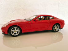 Lade das Bild in den Galerie-Viewer, Hot Wheels/Mattel Ferrari F137 1:18
