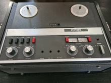 Lade das Bild in den Galerie-Viewer, Revox A77 MK III Tonbandgerät
