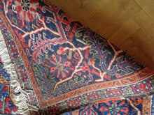 Lade das Bild in den Galerie-Viewer, Teppich Perser, rot/blau, breite Bordüre
